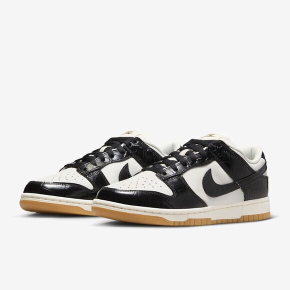 Nike Womens Dunk Low LX Sneakers - Picture 2 of 6